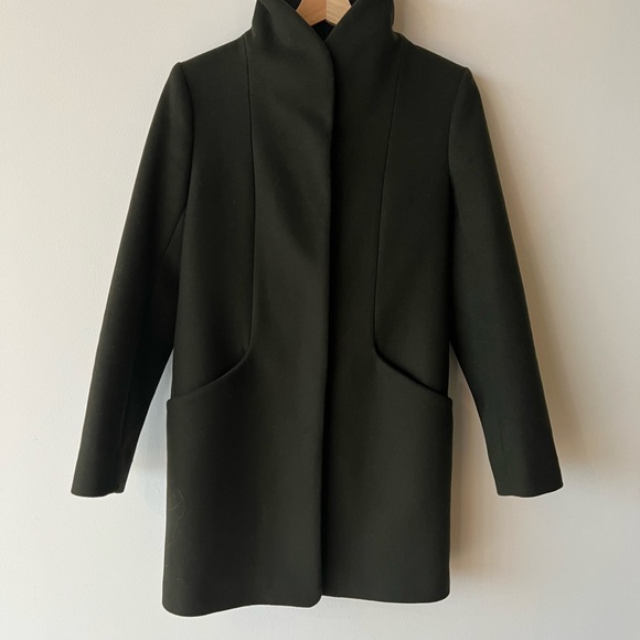 Aritzia Cocoon Coat Olive Green - Picture 4 of 9